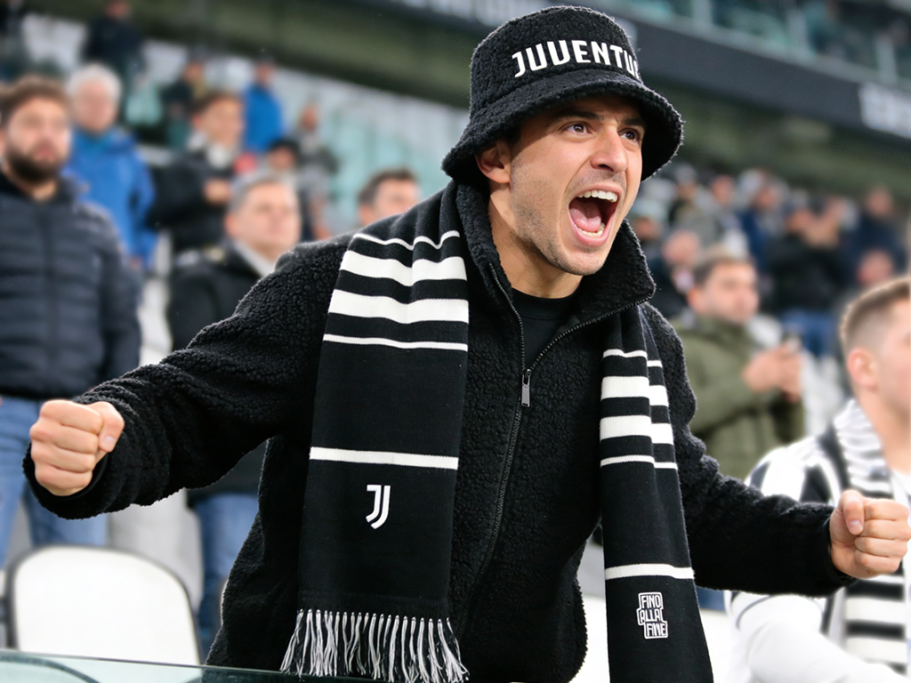 JUVE SCIARPA TUBOLARE, #FINOALLAFINE | Ellepiu